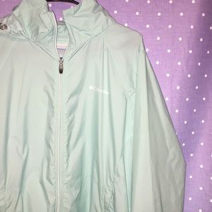 Columbia windbreaker